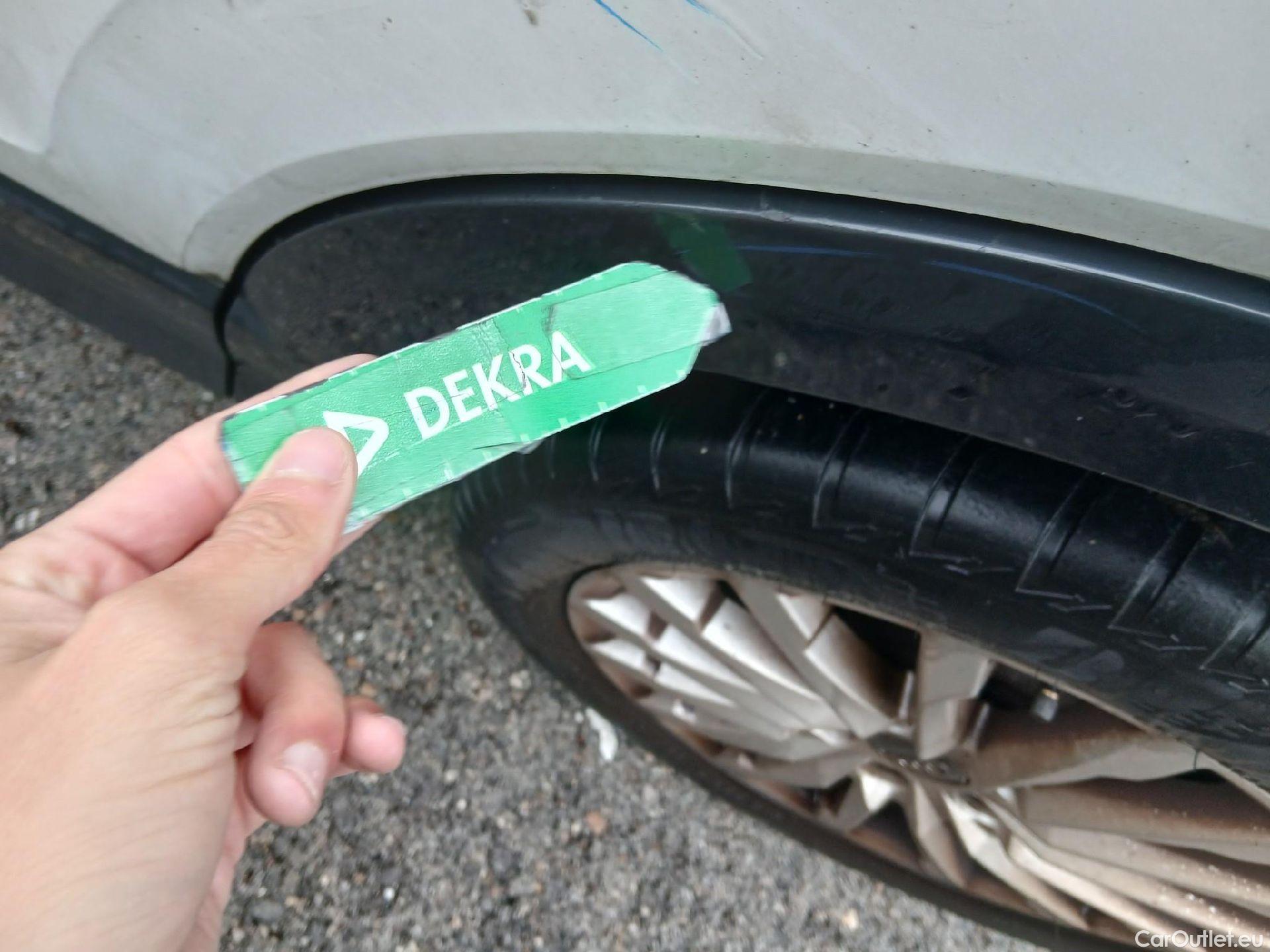  Audi  Q2 AUDI  / 2016 / 5P / todoterreno Design 30 TFSI 85kW (116CV) #18