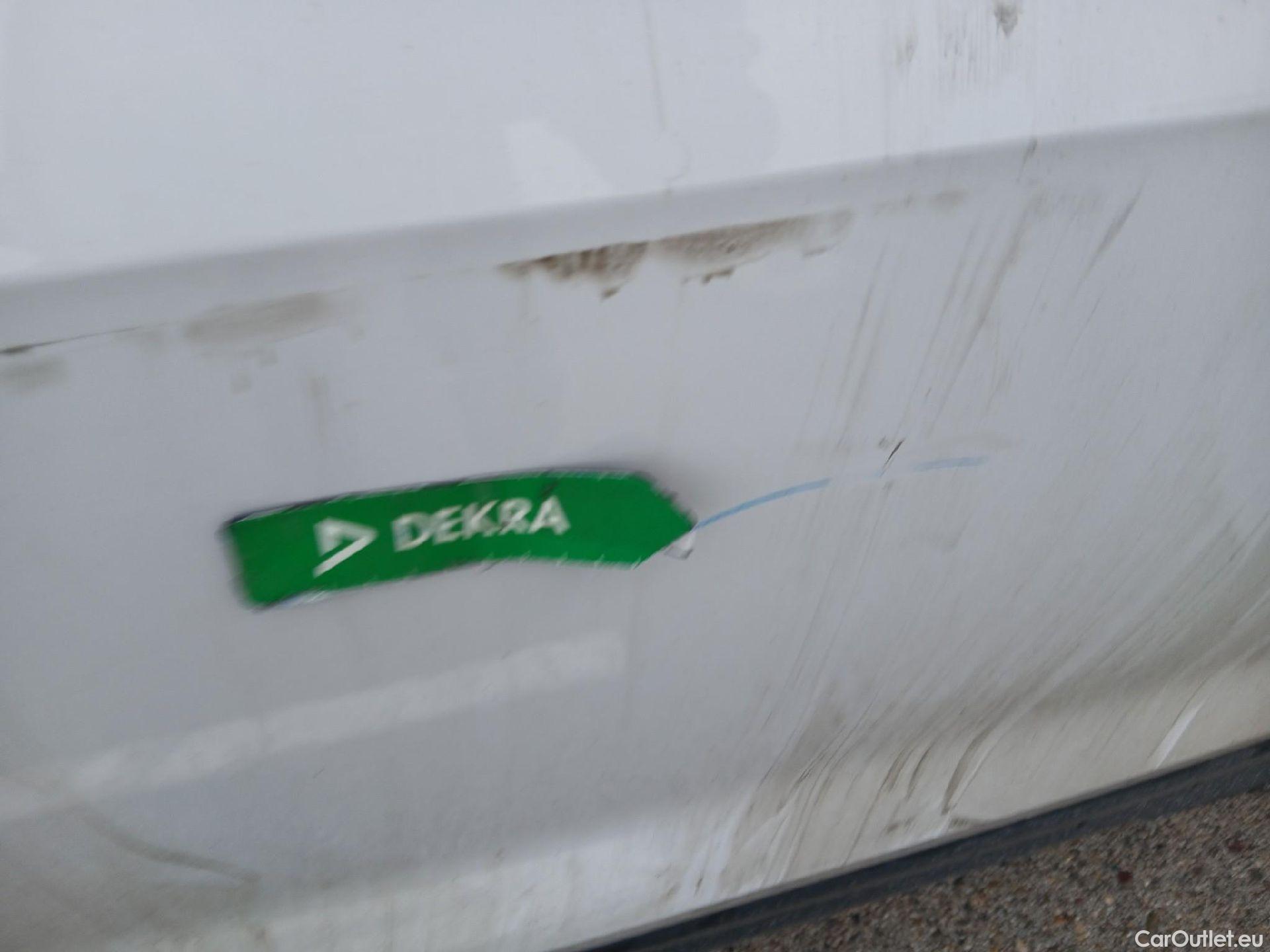  Audi  Q2 AUDI  / 2016 / 5P / todoterreno Design 30 TFSI 85kW (116CV) #30