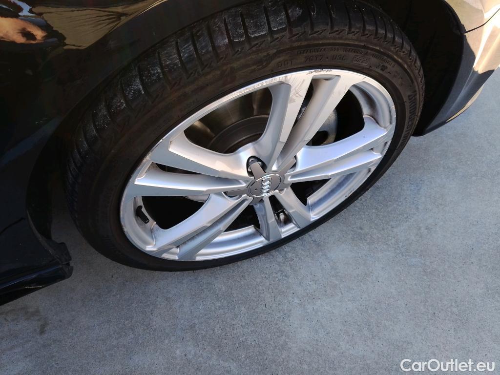  Audi  A3 AUDI  / 2020 / 5P / berlina con portón Sportback S line 40 TFSI e 150kW S tron #9