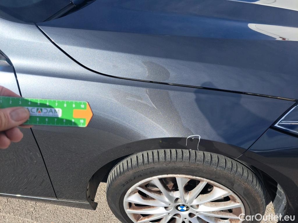  Bmw  Serie 1 BMW  / 2019 / 5P / berlina con portón 118i #3