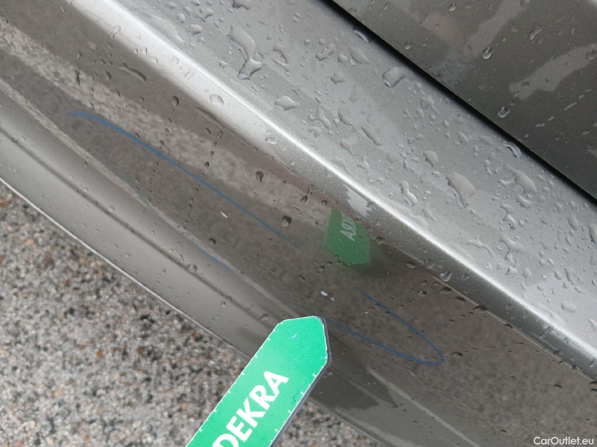  Bmw  Serie 3 BMW  / 2015 / 5P / familiar 318d Touring #23