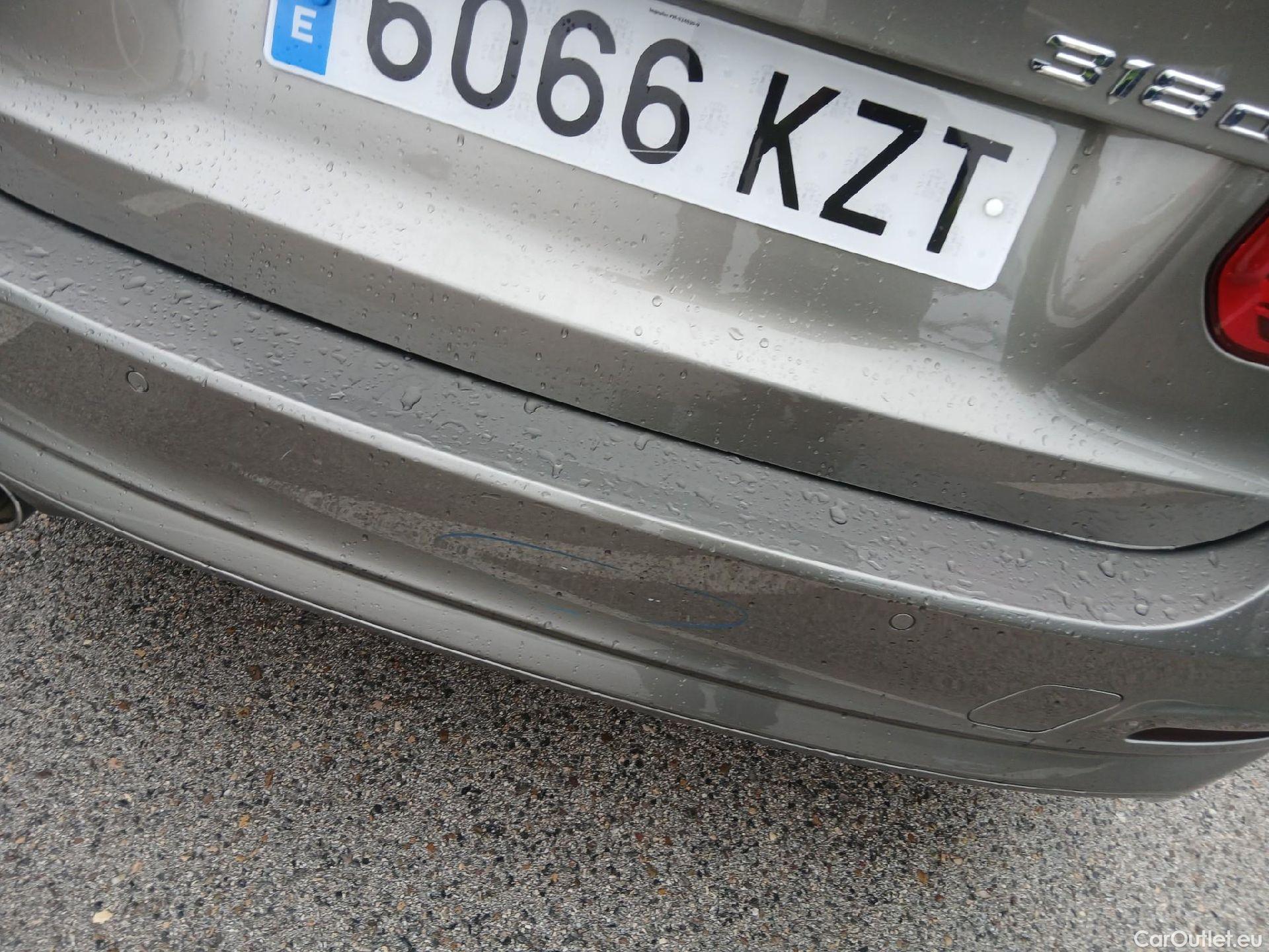  Bmw  Serie 3 BMW  / 2015 / 5P / familiar 318d Touring #22