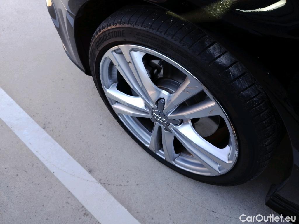  Audi  A3 AUDI  / 2020 / 5P / berlina con portón Sportback S line 40 TFSI e 150kW S tron #7