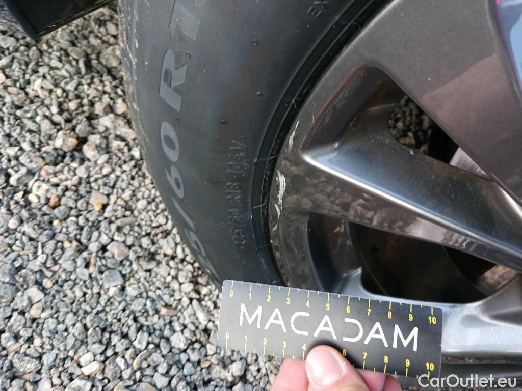  Ford  Kuga FORD  / 2019 / 5P / todoterreno ST-Line X 2.5 Duratec PHEV 165kW Auto #8