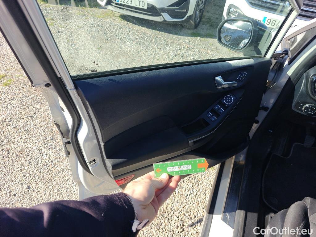  Ford  Fiesta FORD  / 2017 / 5P / berlina con portón 1.5 TDCi 63kW (85CV) Active 5p #37