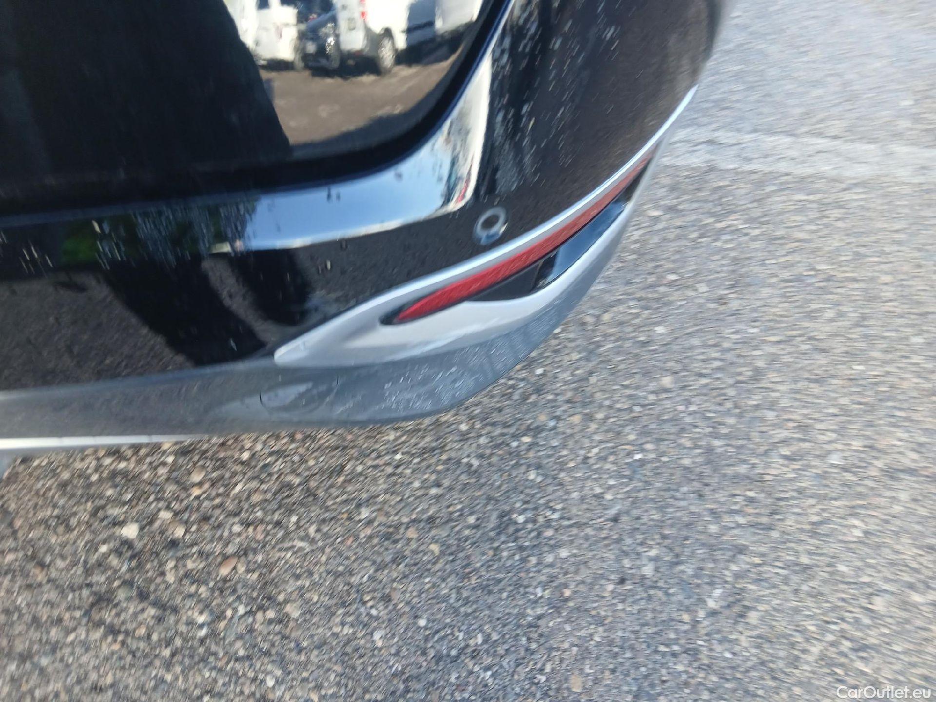  KIA  Sportage KIA  / 2022 / 5P / todoterreno 1.6 T-GDi HEV 171kW (230CV) GT-line 4X2 #15