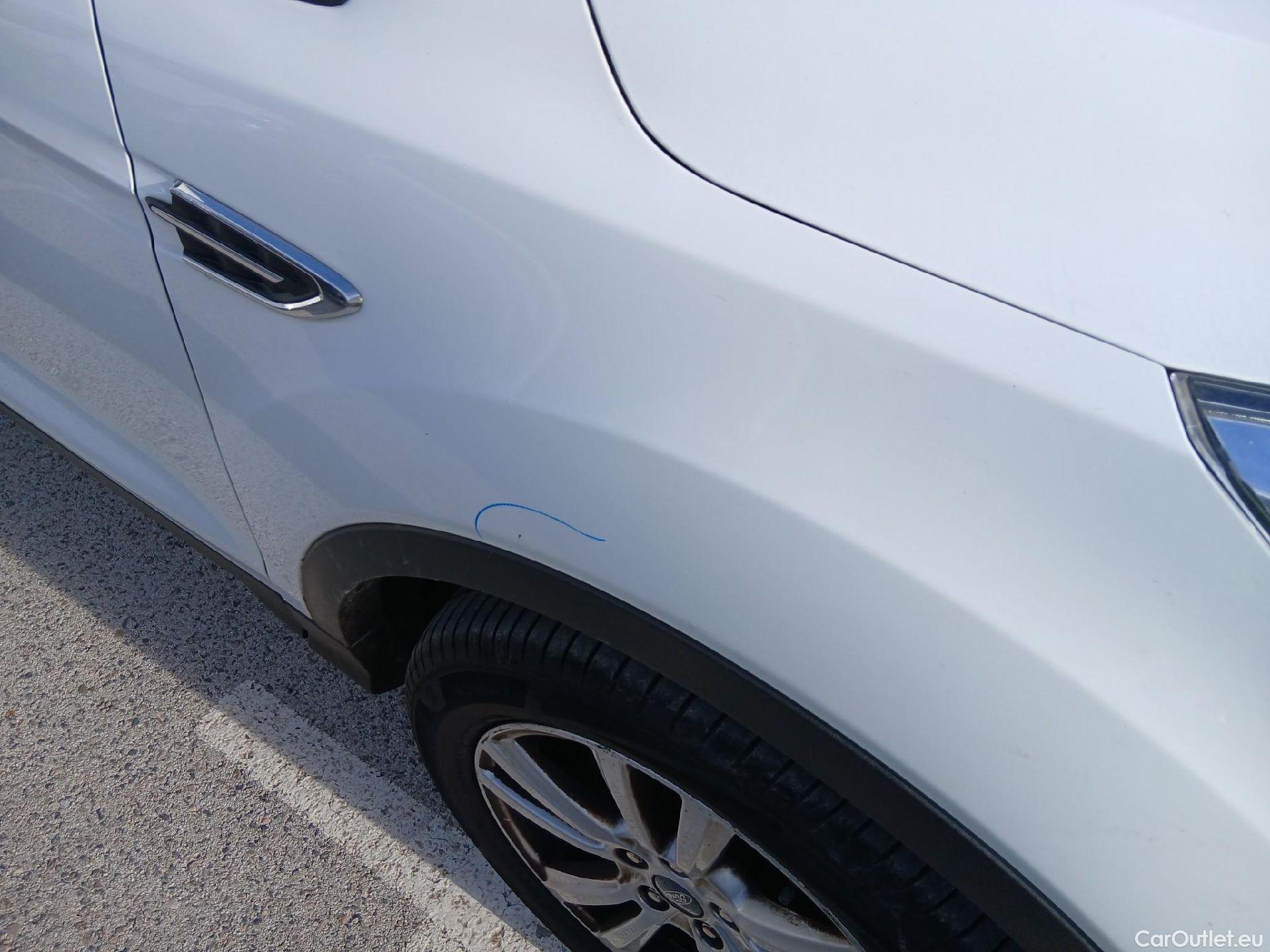  Ford  Kuga FORD  / 2016 / 5P / todoterreno 1.5 EcoBoost 88kW 4x2 Trend+ (CX) #41