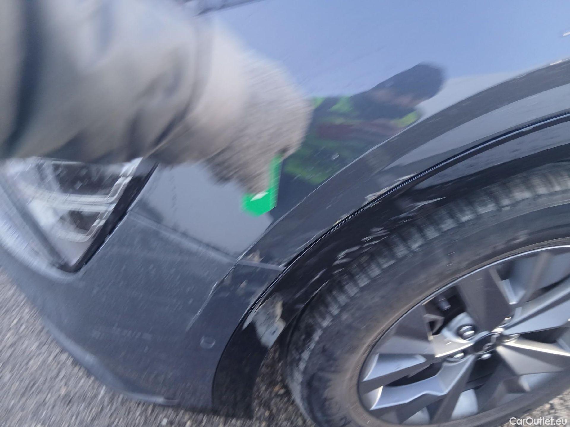  KIA  Sportage KIA  / 2022 / 5P / todoterreno 1.6 T-GDi HEV 171kW (230CV) GT-line 4X2 #5