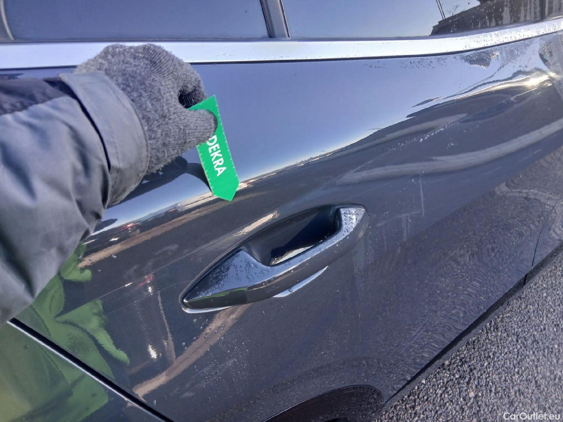  KIA  Sportage KIA  / 2022 / 5P / todoterreno 1.6 T-GDi HEV 171kW (230CV) GT-line 4X2 #21