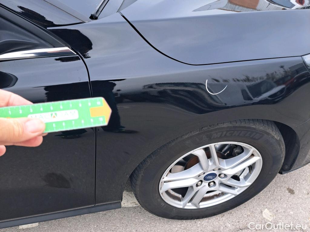  Ford  Focus FORD  / 2018 / 5P / familiar 1.5 Ecoblue 88kW Trend+ Auto Sportbr. #23