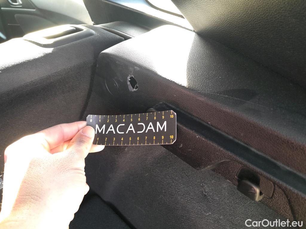  KIA  Cee'd KIA Ceed / 2018 / 5P / berlina con portón 1.0 T-GDi 88kW (120CV) Concept #4