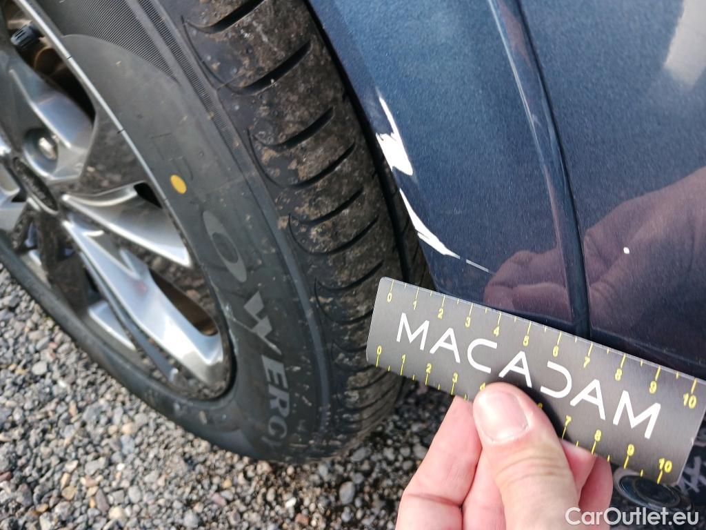  Ford  Kuga FORD  / 2019 / 5P / todoterreno ST-Line X 2.5 Duratec PHEV 165kW Auto #17