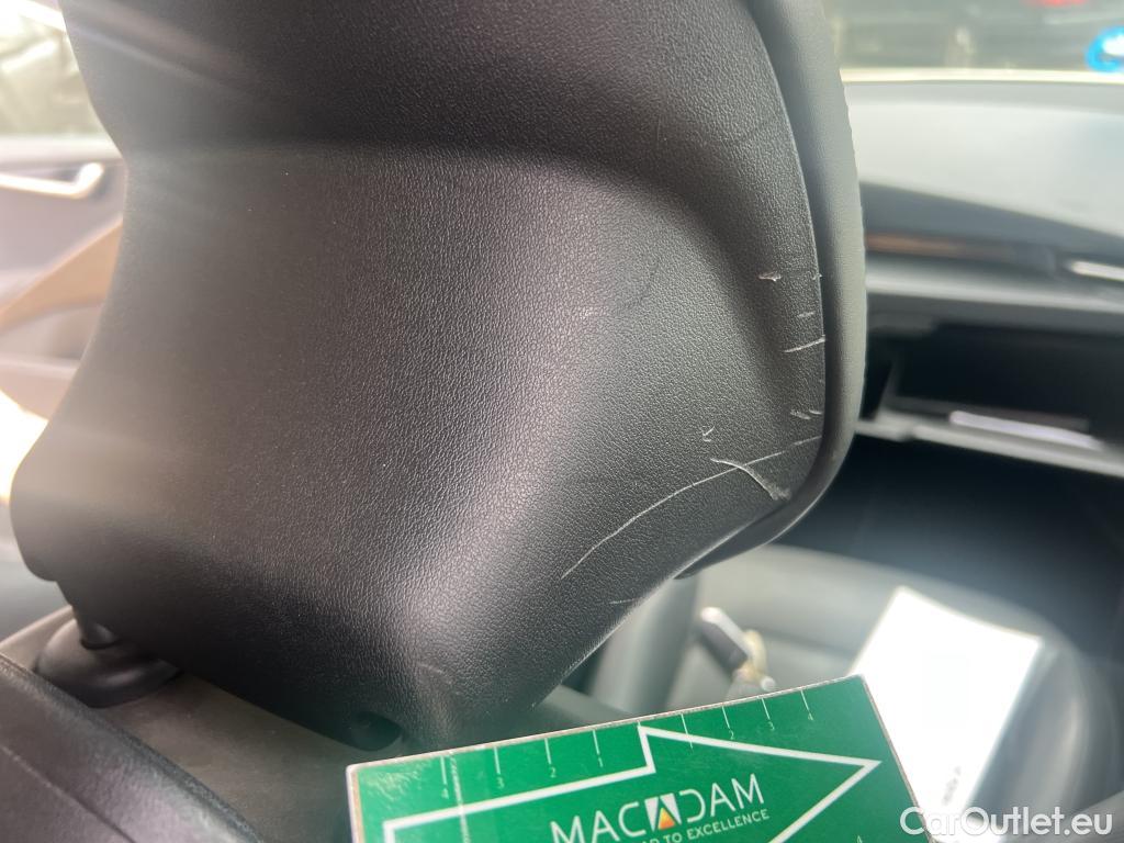  KIA  Niro KIA  / 2022 / 5P / crossover 1.6 GDi PHEV 135kW (183CV) Emotion #8