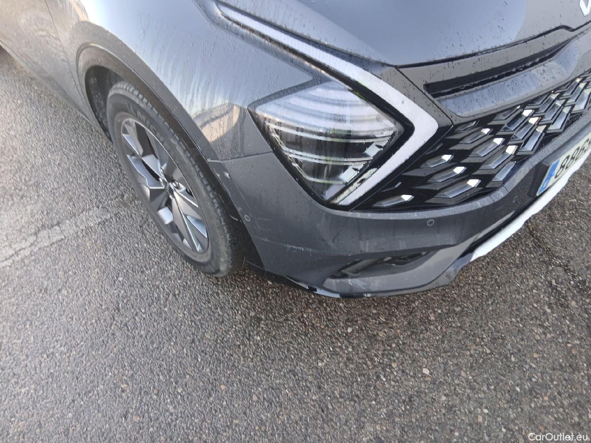  KIA  Sportage KIA  / 2022 / 5P / todoterreno 1.6 T-GDi HEV 171kW (230CV) GT-line 4X2 #2