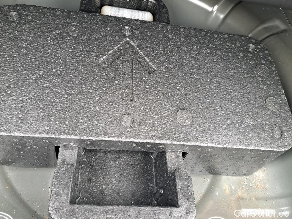  Ford  Focus FORD  / 2018 / 5P / familiar 1.5 Ecoblue 88kW Trend+ Auto Sportbr. #3