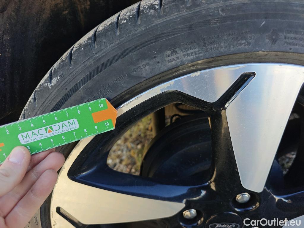  Ford  Fiesta FORD  / 2017 / 5P / berlina con portón 1.5 TDCi 63kW (85CV) Active 5p #17