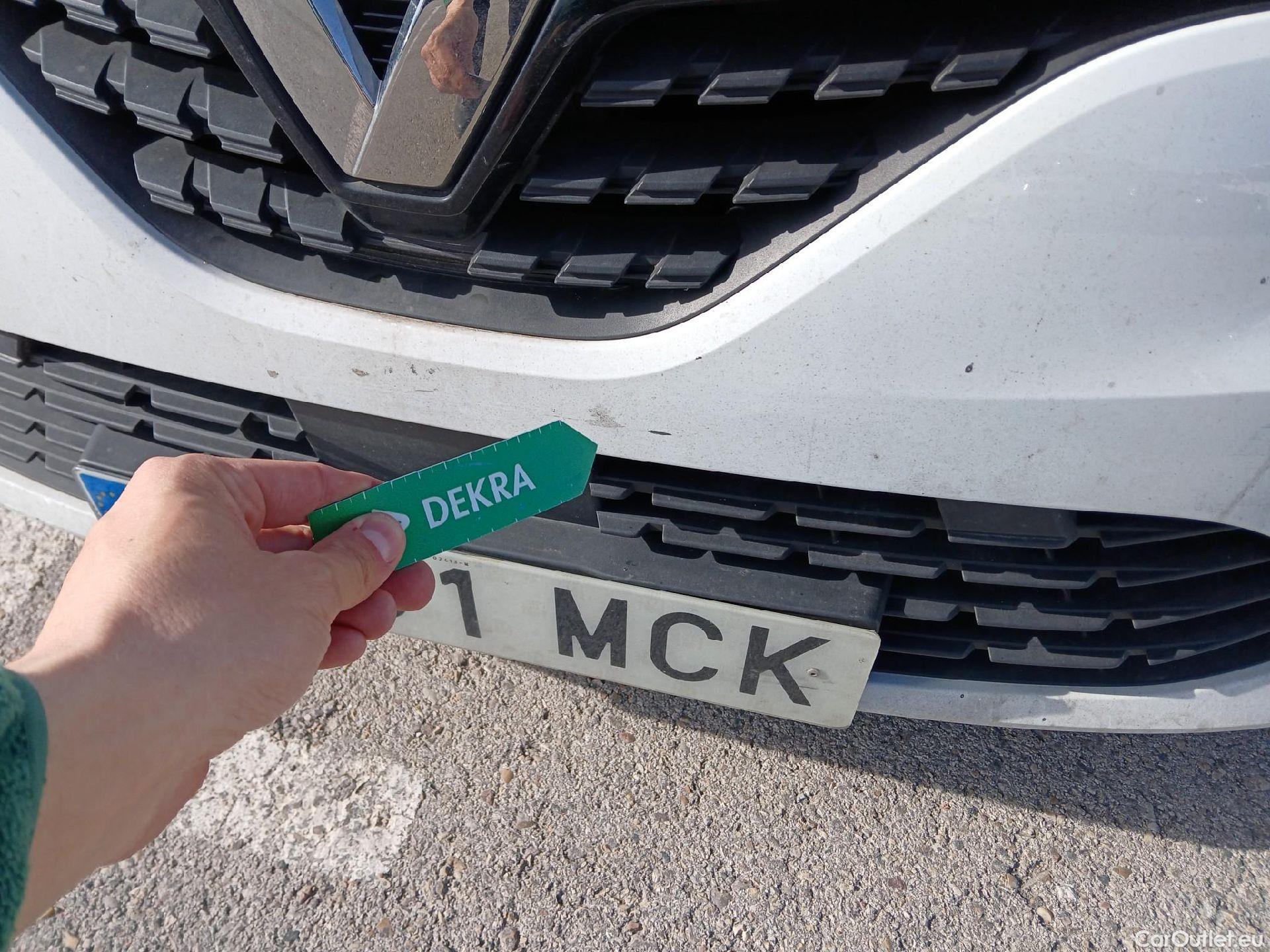  Renault  Clio RENAULT  / 2019 / 5P / berlina con portón Equilibre Blue dCi 74kW (100CV) #1