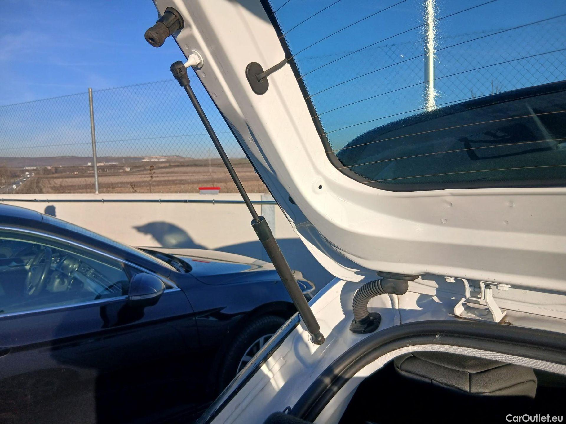  Opel  Corsa OPEL  1.2T XHL 74kW (100CV) Elegance (CX2) #4