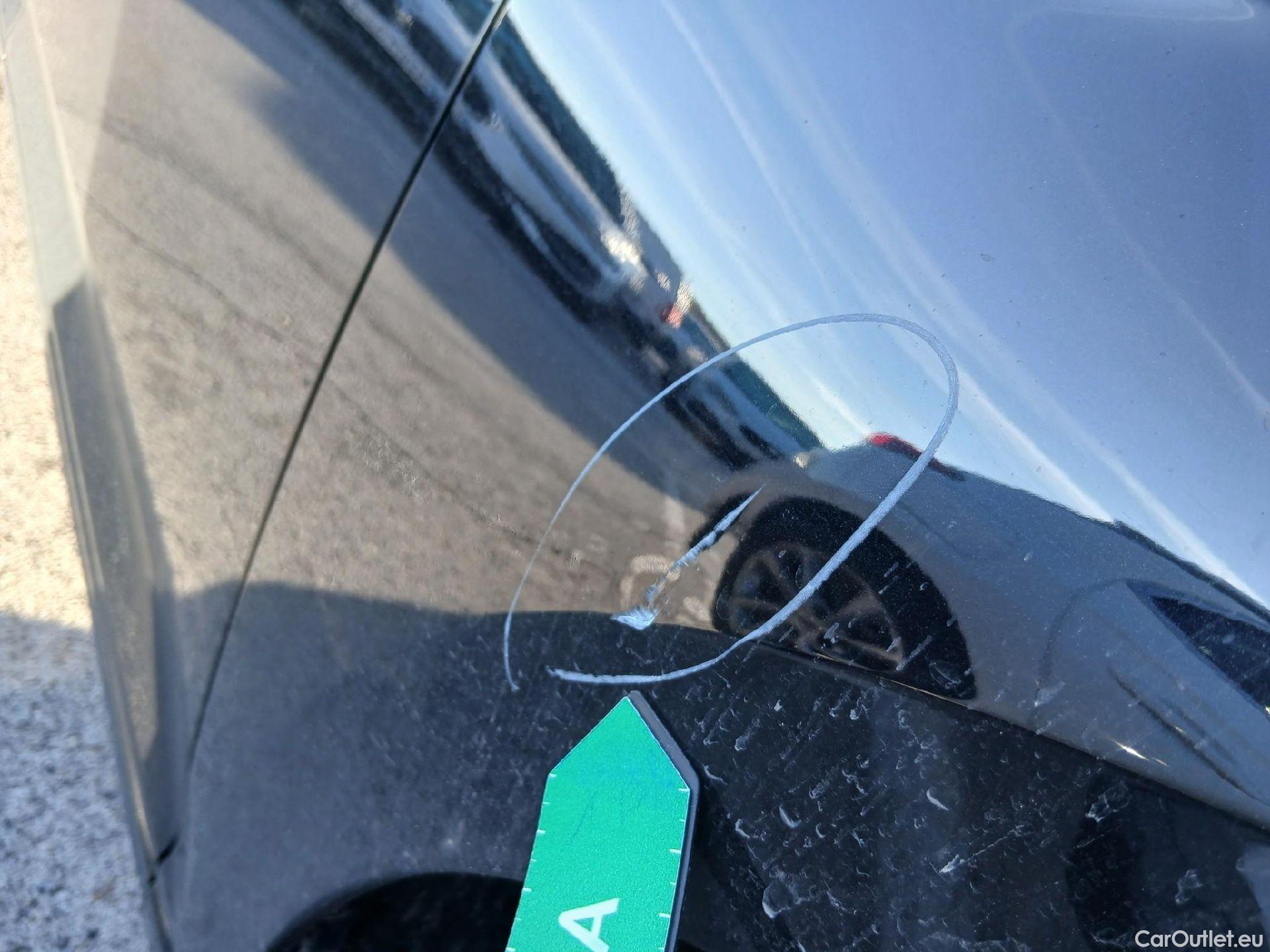  Volkswagen  Passat VOLKSWAGEN  / 2019 / 5P / familiar Variant Executive 2.0 TDI 110kW DSG #49