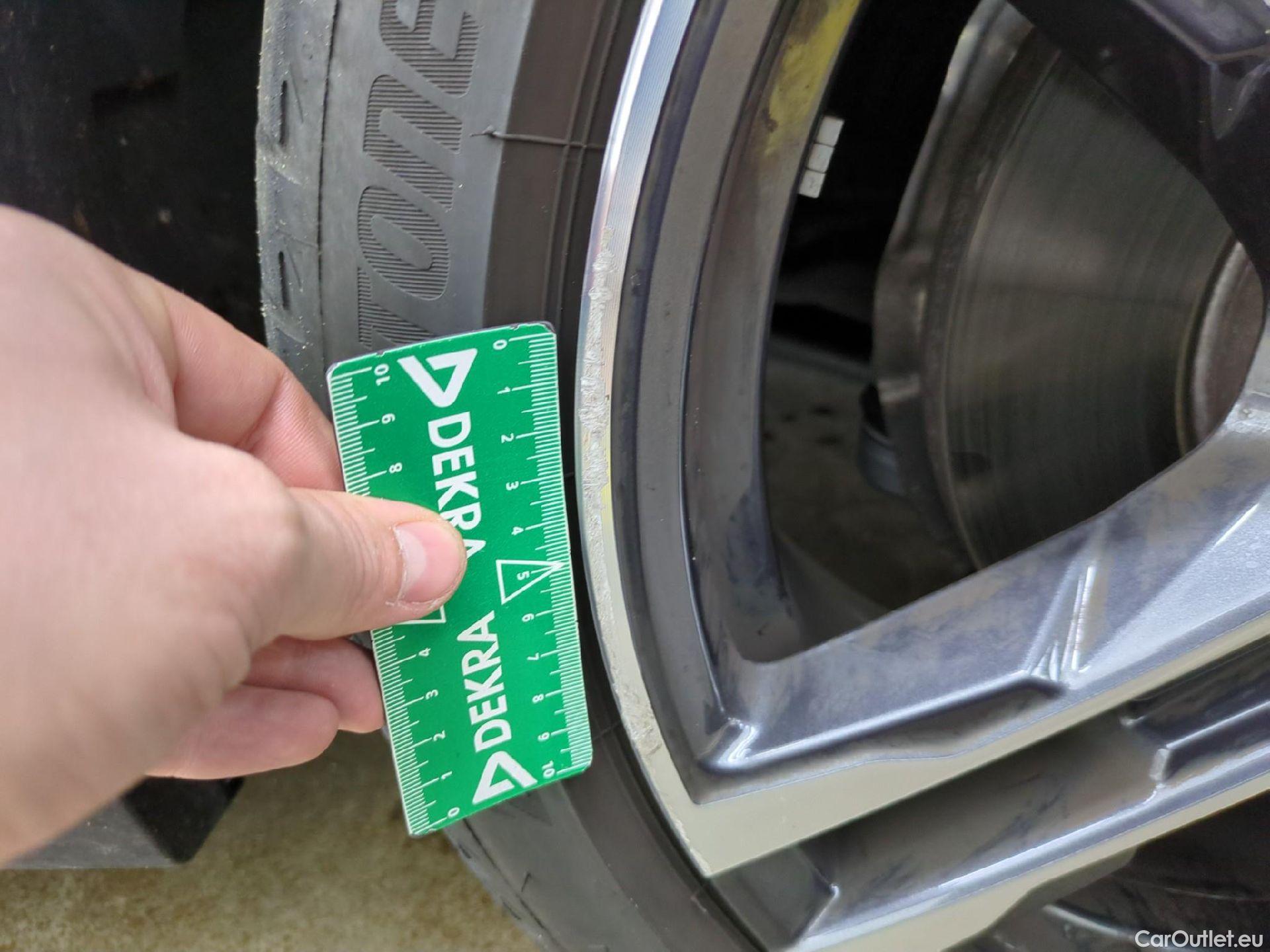  Bmw  Serie 1 Série 1 Berline 118 i M Sport 1.5 135CV BVA7 E6d #13