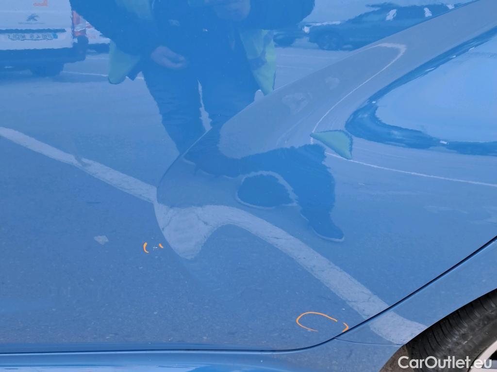  Toyota  Yaris TOYOTA  / 2020 / 5P / berlina con portón 1.5 120H Style #11