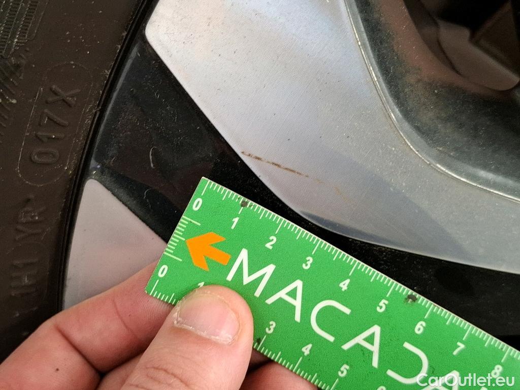  DS  DS7 7 Crossback Business 1.2 PureTech 130CV BVA8 E6d #49