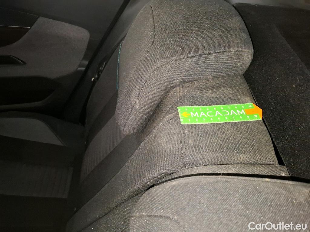  Peugeot  3008  Style 1.5 HDi 130CV BVA8 E6d #10