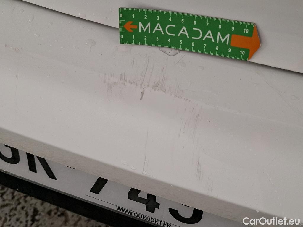  Peugeot  208  Premium Affaire 1.2 PureTech 75CV BVM5 E6d #9