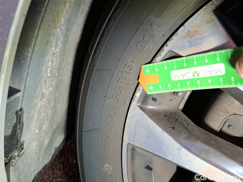  Renault  Clio  V Intens 1.0 TCe 100CV BVM5 E6dT #19