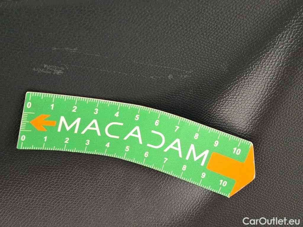  Peugeot  208  Premium Affaire 1.2 PureTech 75CV BVM5 E6d #19