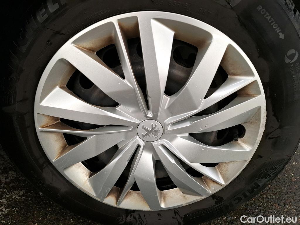  Peugeot  208  Like 1.2 PureTech 75CV BVM5 E6d #9