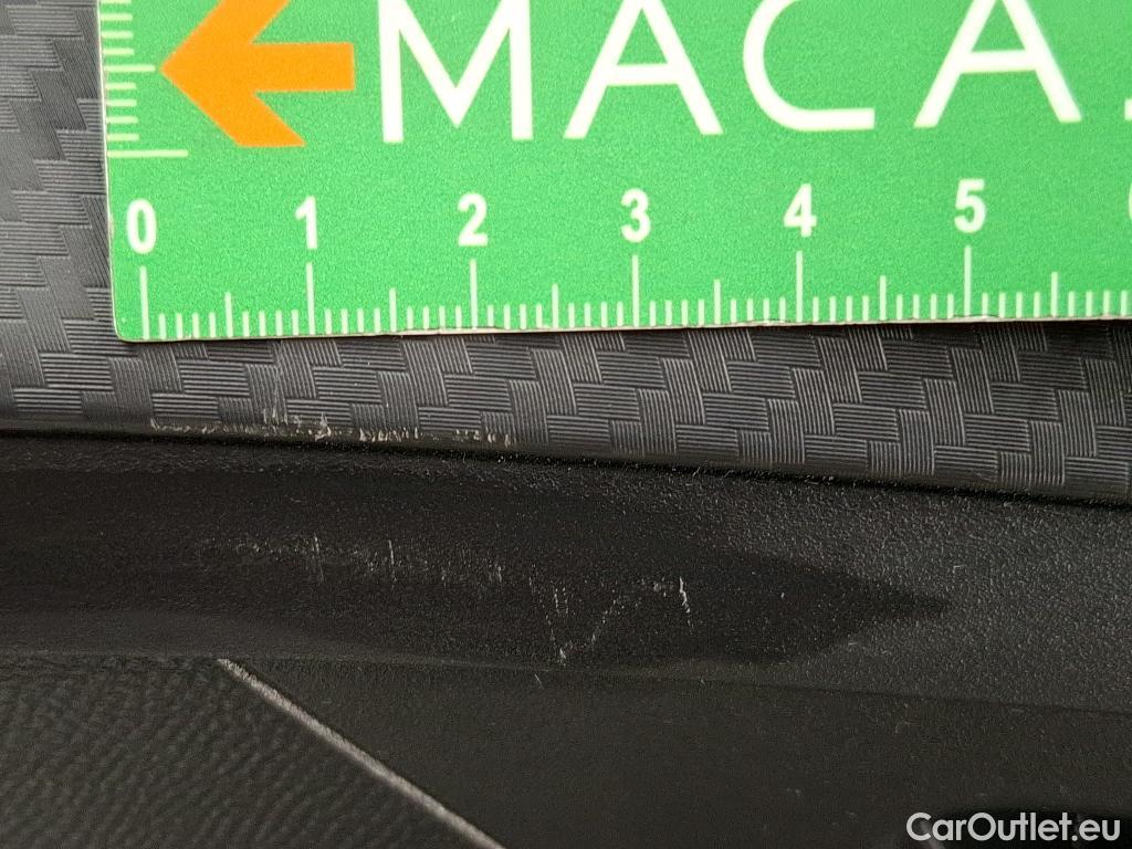  Peugeot  208  Premium Affaire 1.2 PureTech 75CV BVM5 E6d #17