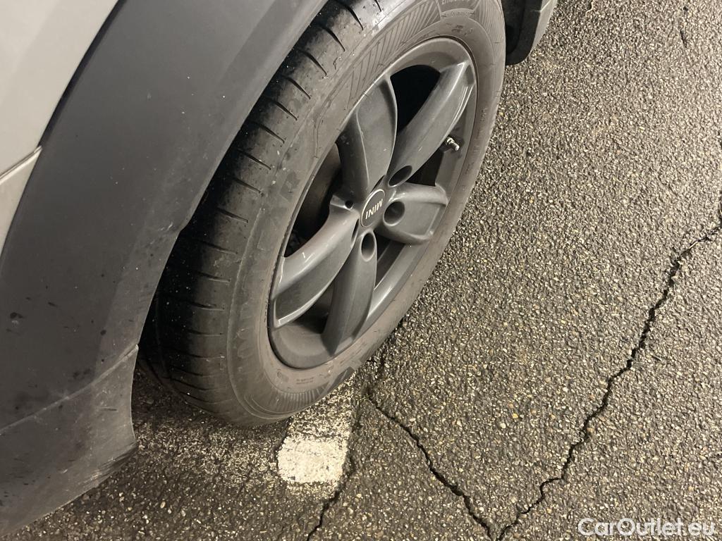  Mini  Countryman MINI  / 2020 / 5P / Crossover Cooper Essential 136 ch BVA7 #2