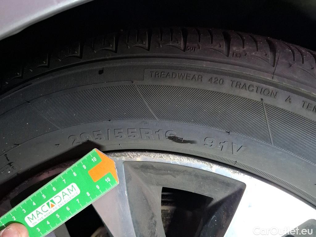  Renault  Clio  V Intens 1.0 TCe 100CV BVM5 E6dT #21