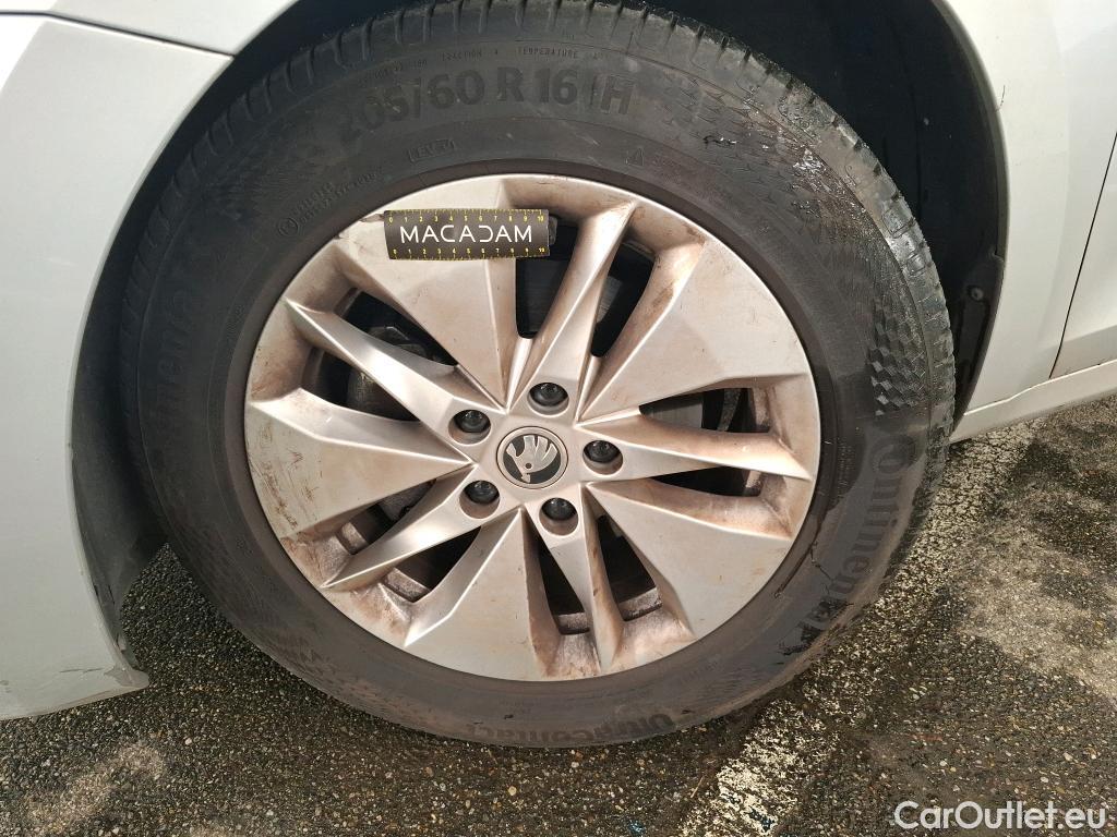  Skoda  Octavia  Break Business 1.0 TSI 110CV BVM6 E6d #15