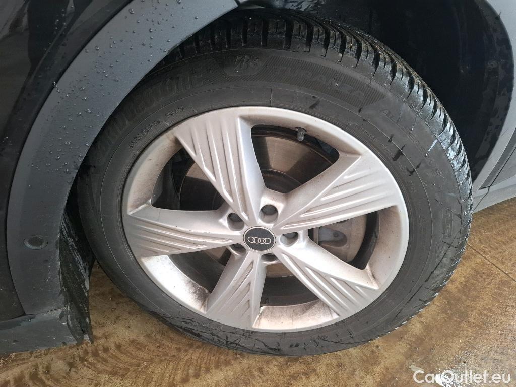  Audi  Q4 E-Tron  40 e-tron Executive 82kWh BVA #57