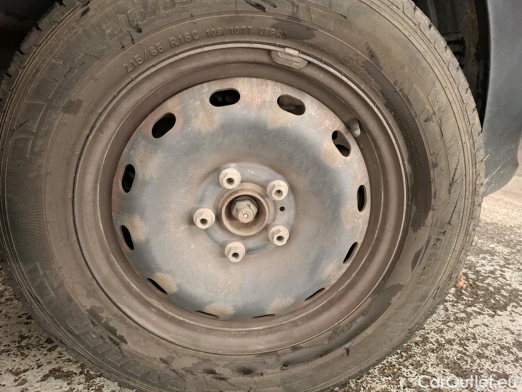  Renault  Trafic  Fourgon L1H1 1000 Confort 1.6 dCi 95CV BVM6 E6dT #65