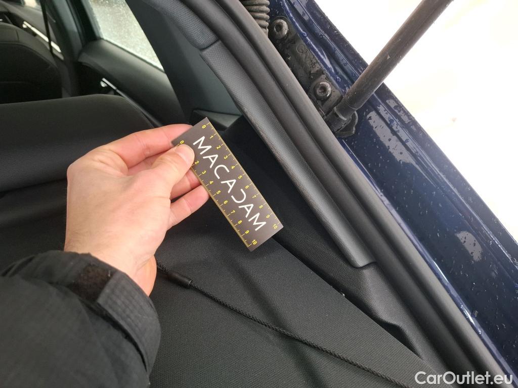  Audi  A3 AUDI  Sportback / 2020 / 5P / Berline 40 TFSI e 204 S Tronic Design Luxe #37