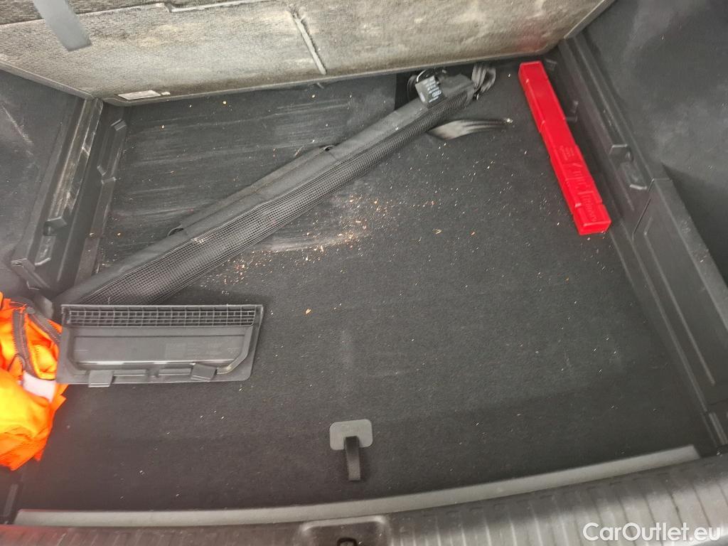  Audi  Q4 E-Tron  40 e-tron Executive 82kWh BVA #35