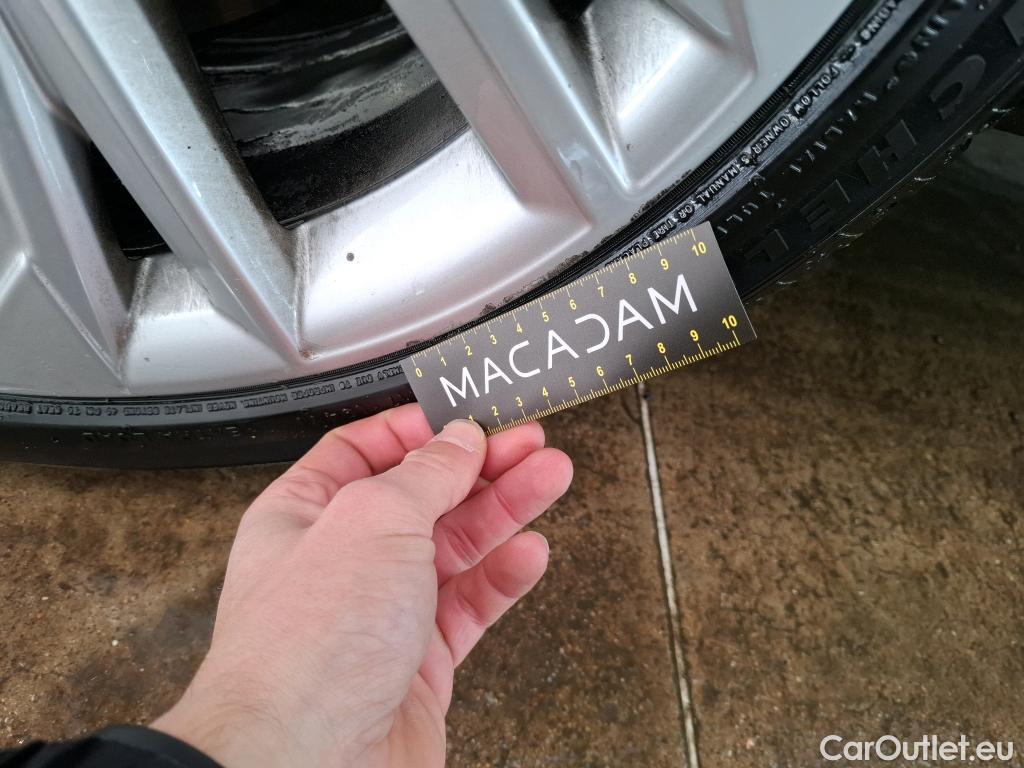  Audi  A3 AUDI  Sportback / 2020 / 5P / Berline 40 TFSI e 204 S Tronic Design Luxe #14