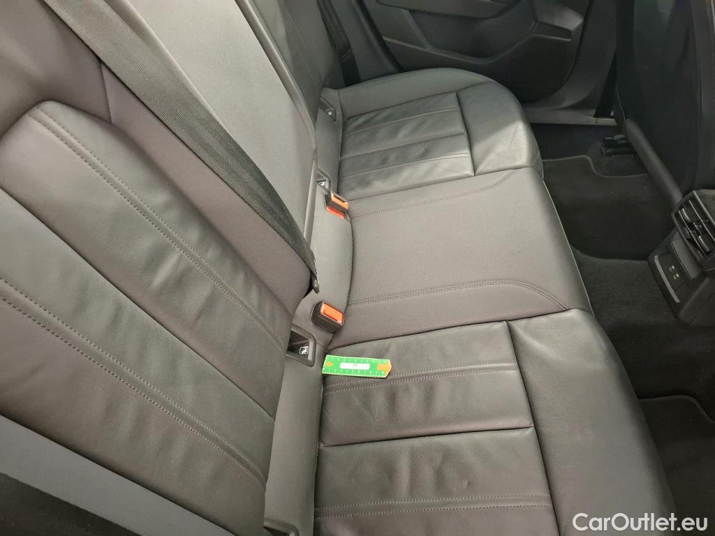  Audi  A3 AUDI  Sportback / 2020 / 5P / Berline 35 TFSI 150 MHEV S Tronic Design Luxe #10