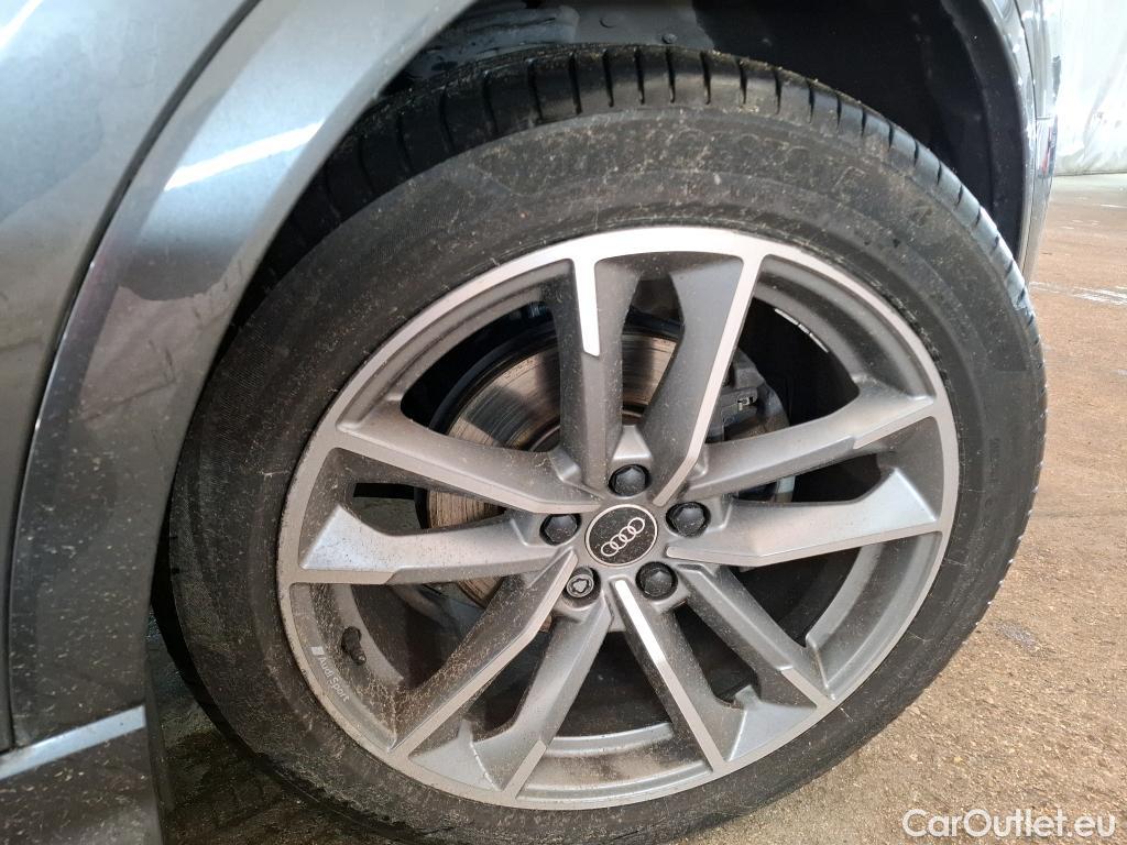  Audi  Q3 AUDI  / 2018 / 5P / SUV 35 TFSI 150 MHEV S TRONIC S EDITION(SL) #5