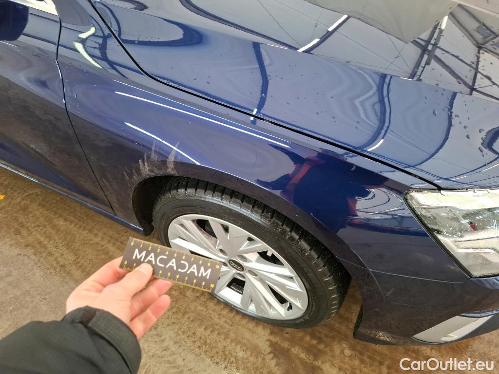  Audi  A3 AUDI  Sportback / 2020 / 5P / Berline 40 TFSI e 204 S Tronic Design Luxe #48