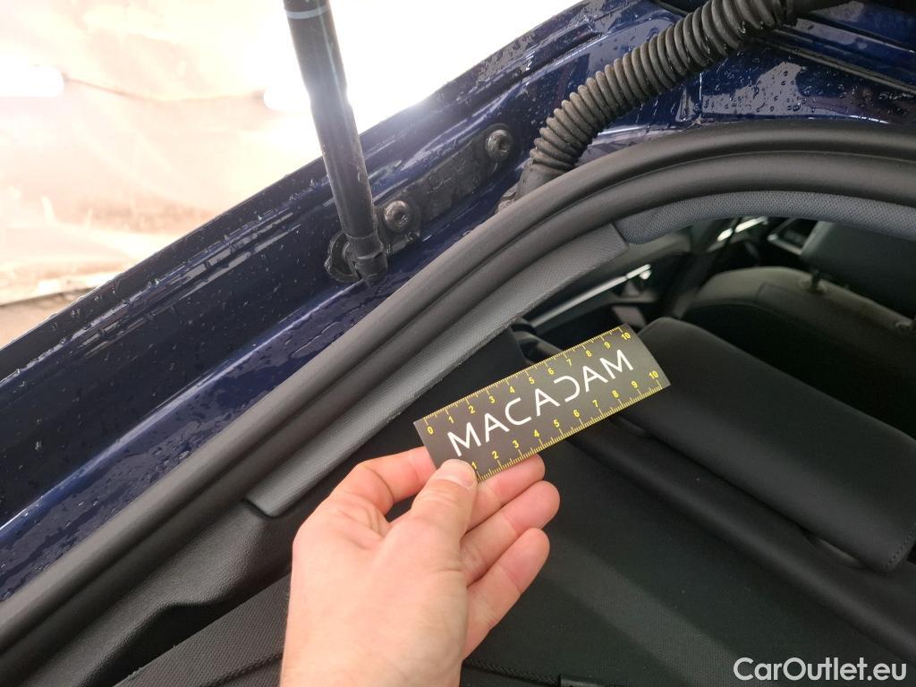  Audi  A3 AUDI  Sportback / 2020 / 5P / Berline 40 TFSI e 204 S Tronic Design Luxe #39