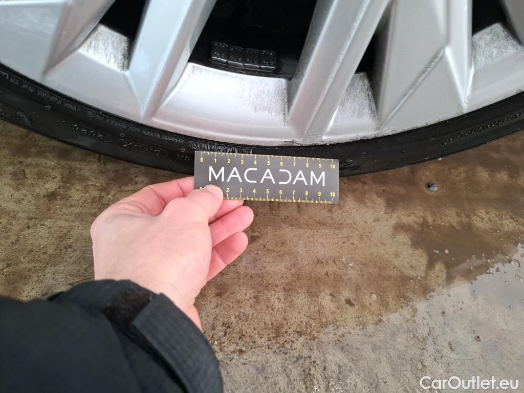  Audi  A3 AUDI  Sportback / 2020 / 5P / Berline 40 TFSI e 204 S Tronic Design Luxe #23