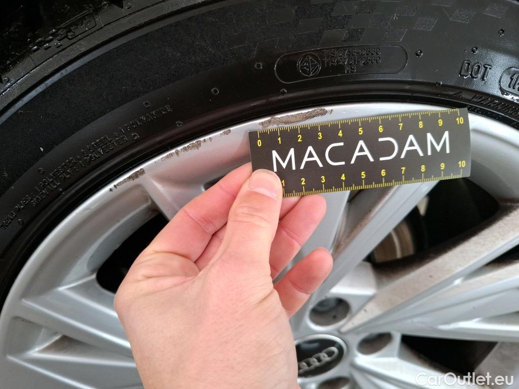  Audi  A3 AUDI  Sportback / 2020 / 5P / Berline 40 TFSI e 204 S Tronic Design Luxe #44