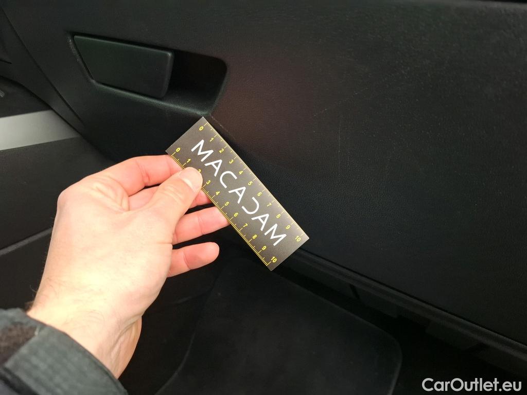  Audi  A3 AUDI  Sportback / 2020 / 5P / Berline 40 TFSI e 204 S Tronic Design Luxe #35