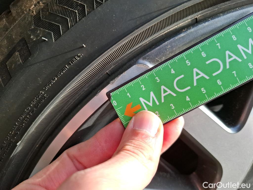  Hyundai  Konna HYUNDAI Kona / 2020 / 5P / SUV 1.6 HYBRID 141 EXECUTIVE HEV #32