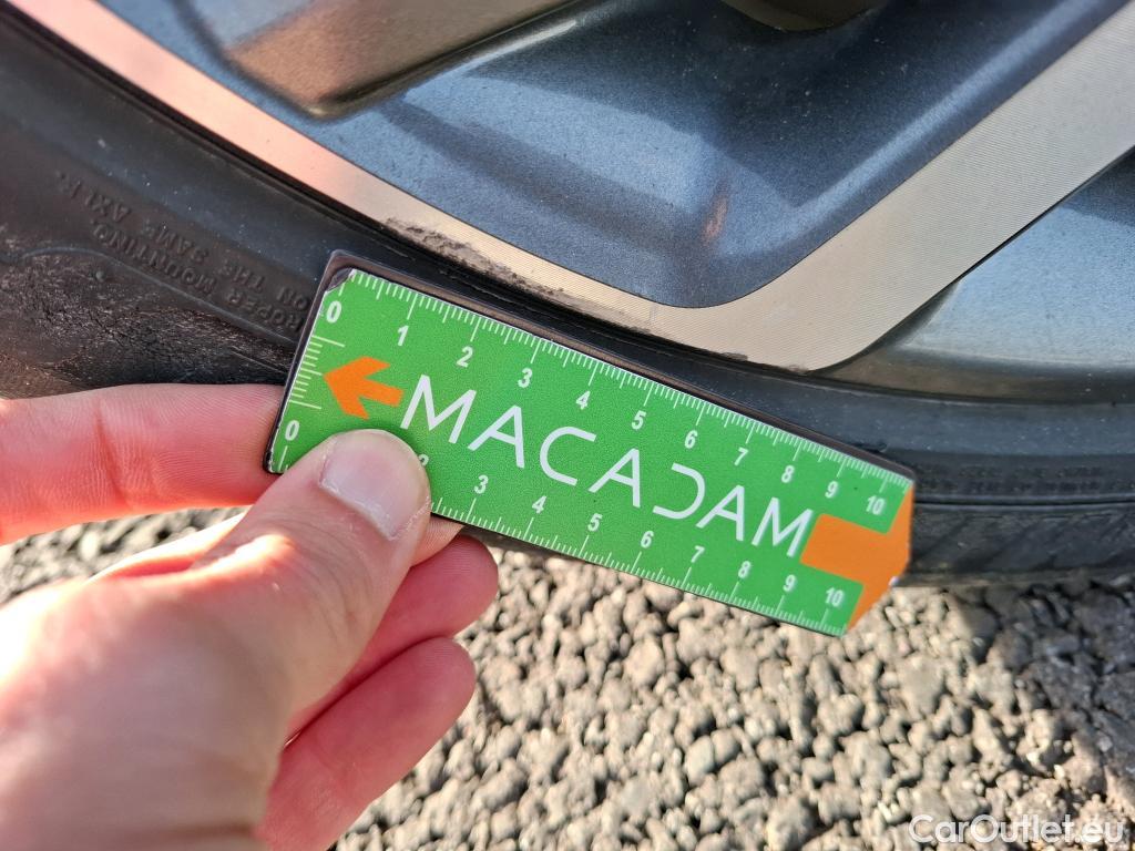  Hyundai  Konna HYUNDAI Kona / 2020 / 5P / SUV 1.6 HYBRID 141 EXECUTIVE HEV #25