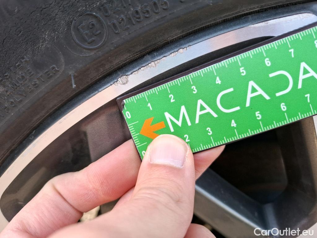  Hyundai  Konna HYUNDAI Kona / 2020 / 5P / SUV 1.6 HYBRID 141 EXECUTIVE HEV #24